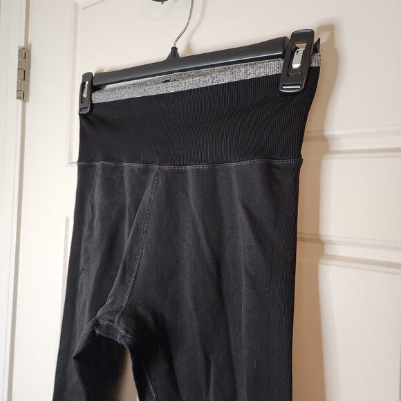 Athleta Leggings Womens Large High Waisted Gray Trim at Waist & Leg Openings - Picture 6 of 9